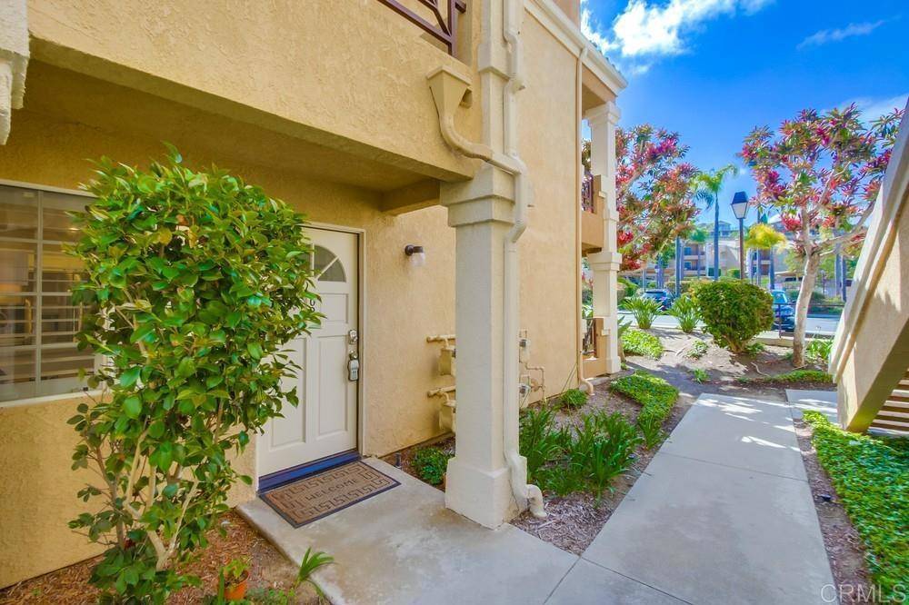 Carlsbad, CA 92009,3110 Sello Ln #68