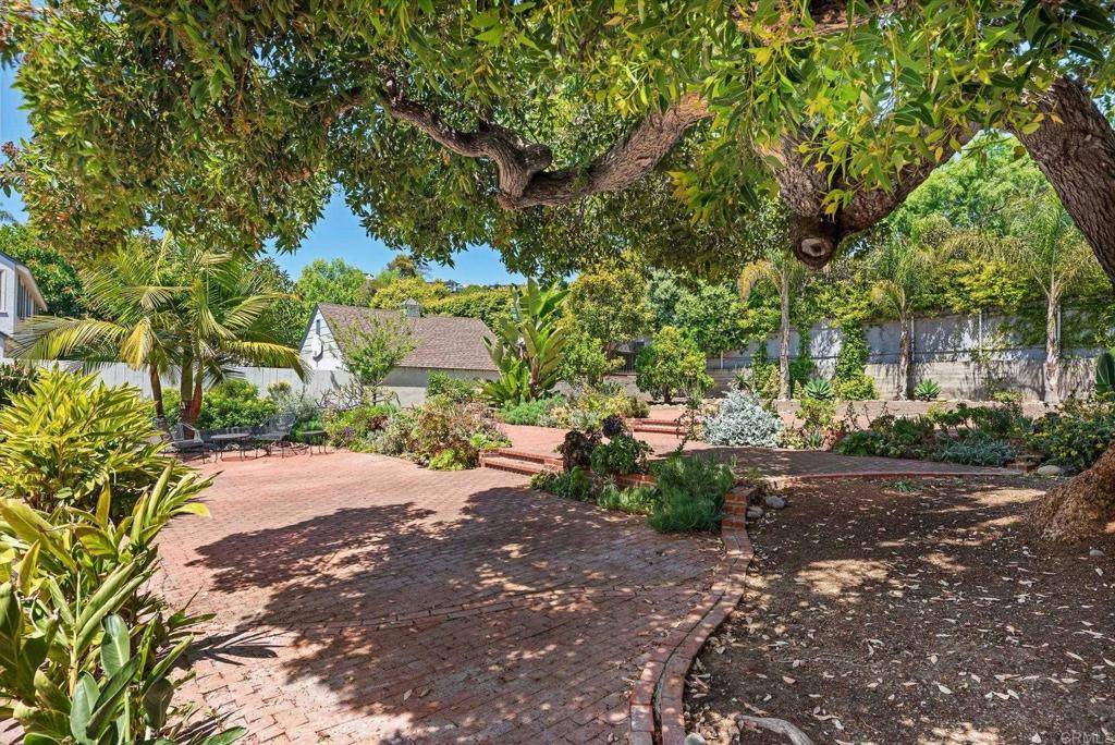 La Jolla, CA 92037,5945 Waverly AVE