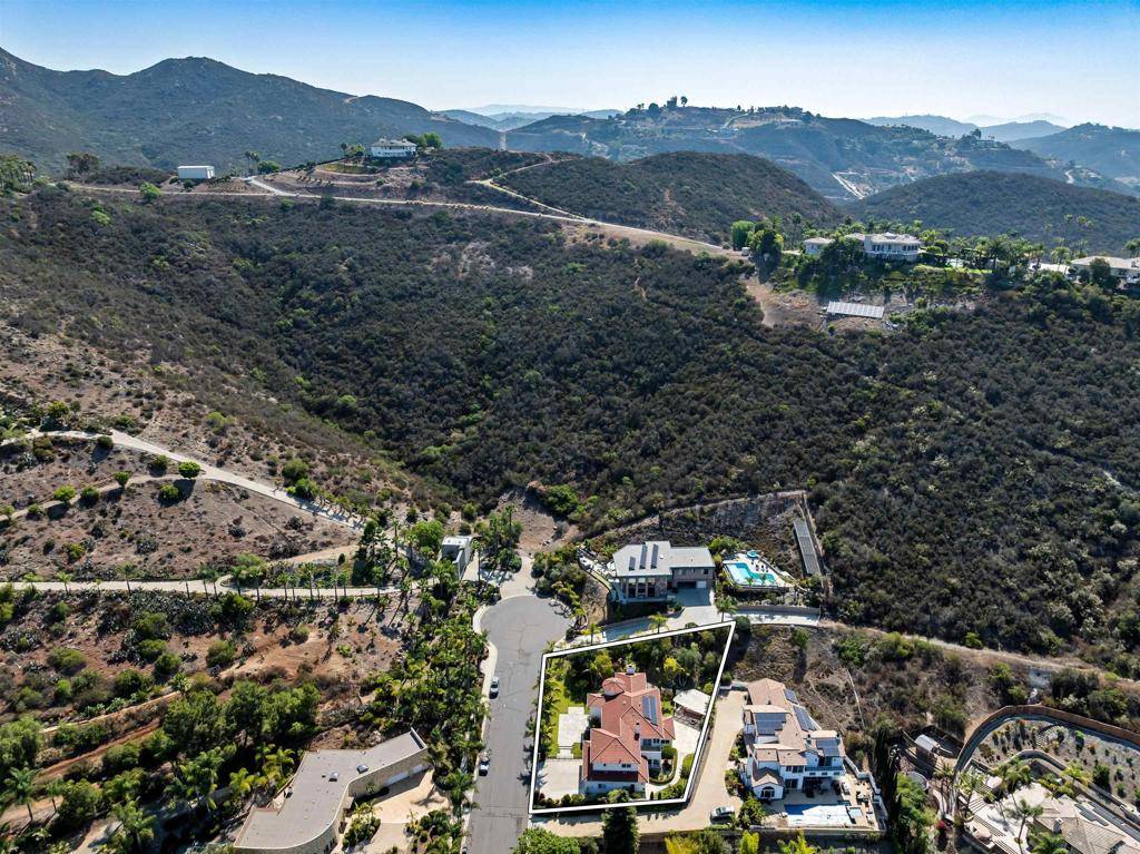 Vista, CA 92084,2535 San Clemente AVE