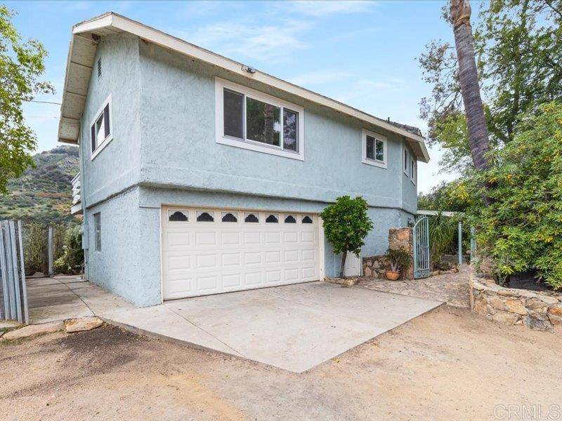 Fallbrook, CA 92028,10071 Gomez Creek RD