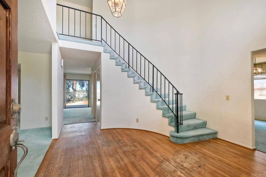 Oceanside, CA 92056,3726 Kelton DR
