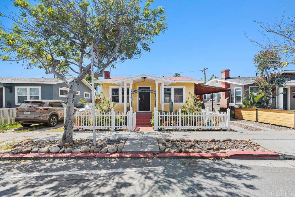 San Diego, CA 92116,4570 Texas Street