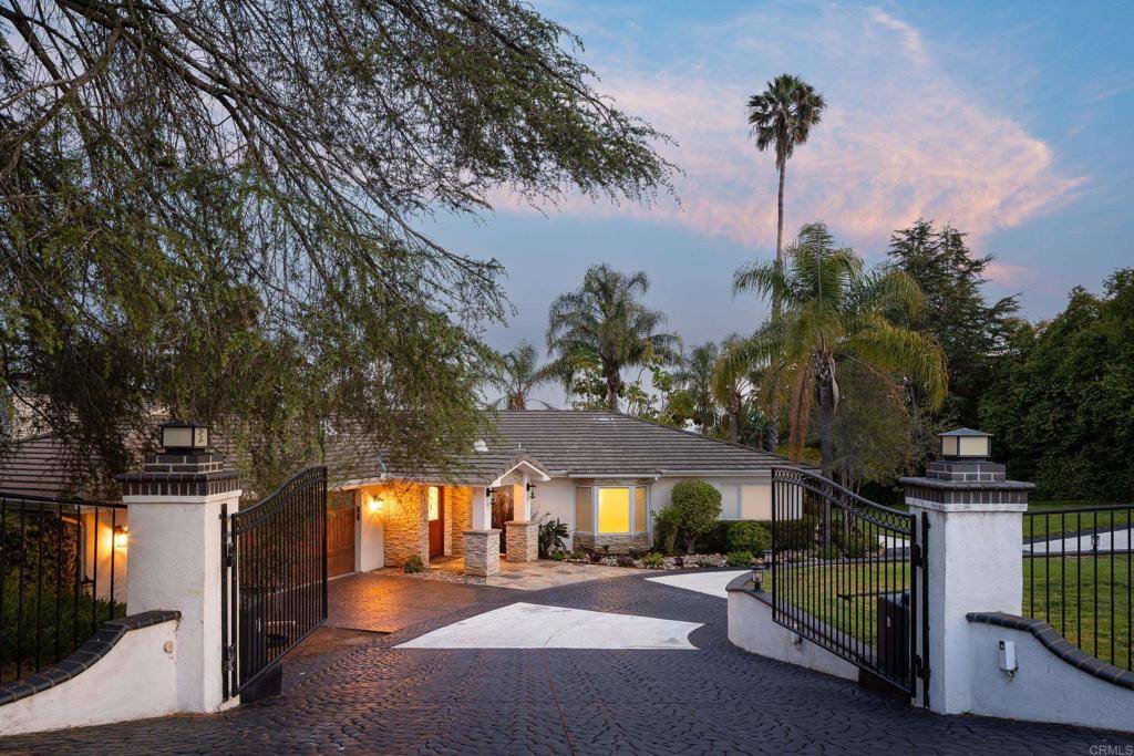 Poway, CA 92064,15017 Skyridge RD