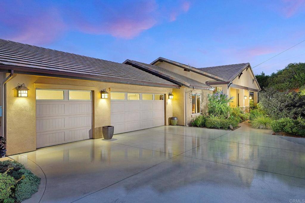 Fallbrook, CA 92028,2021 Willow Glen Road