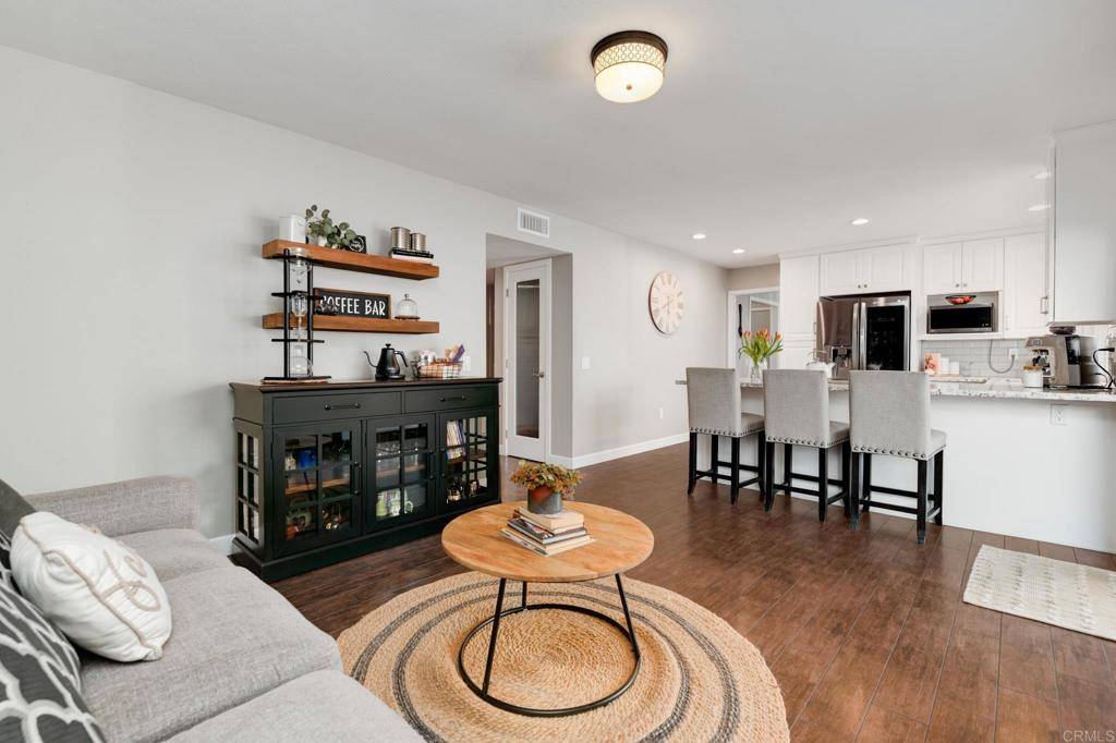 San Diego, CA 92131,9947 Mesa Madera Dr