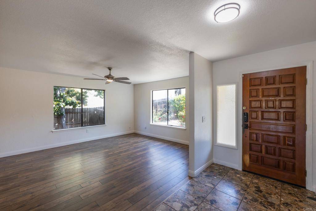 Vista, CA 92084,1279 Cypress DR