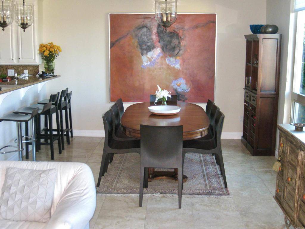 La Jolla, CA 92037,935 Genter Street #201