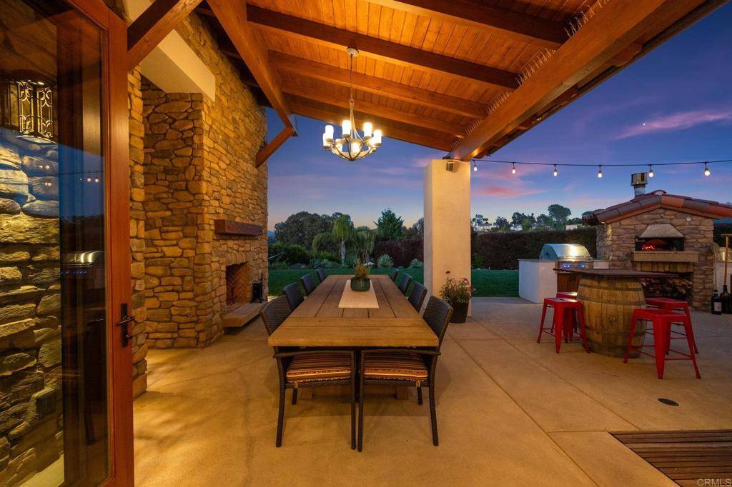 Encinitas, CA 92024,355 Rosemary LN