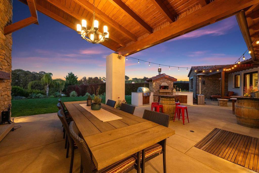 Encinitas, CA 92024,355 Rosemary LN