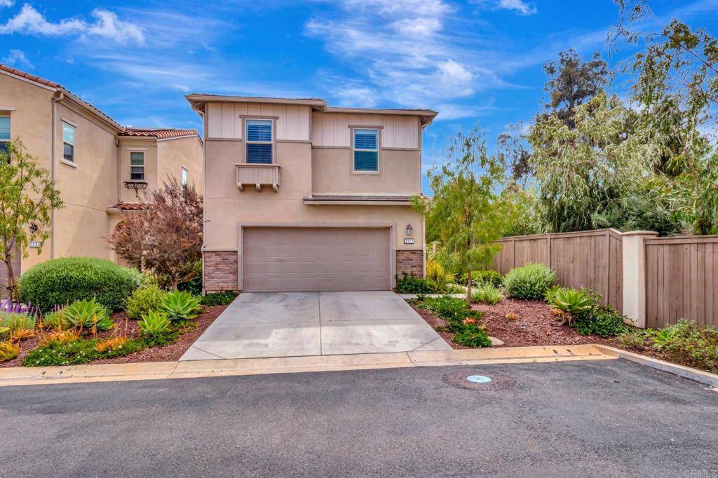 Vista, CA 92084,2017 Madrone LN