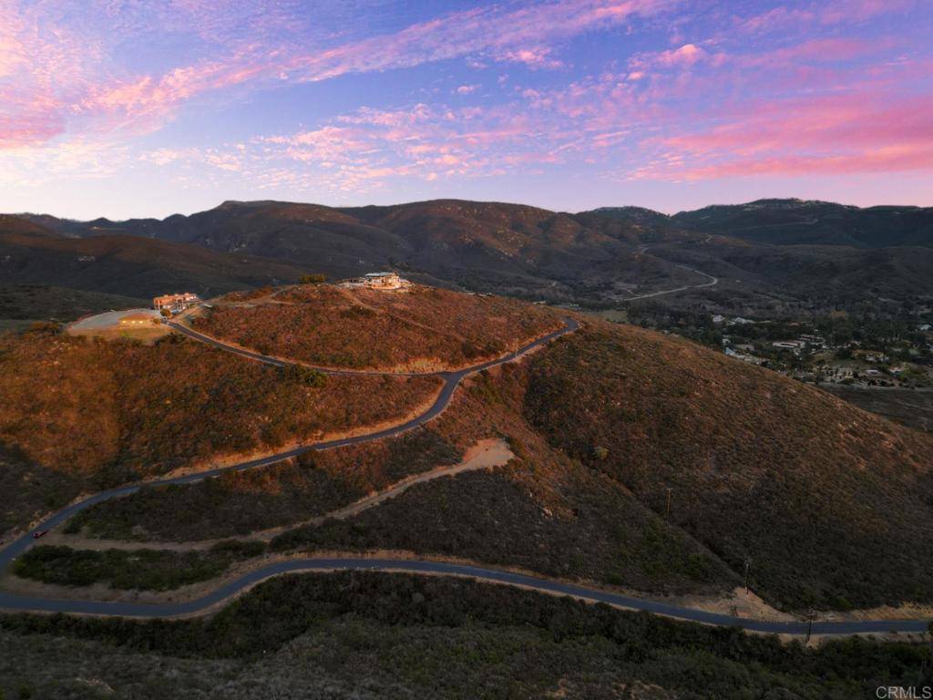 Escondido, CA 92014,20545 Aguilera LN