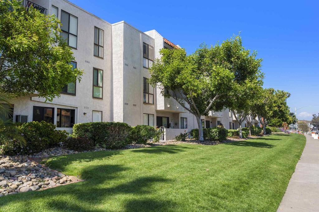 San Diego, CA 92108,6780 Friars RD #321