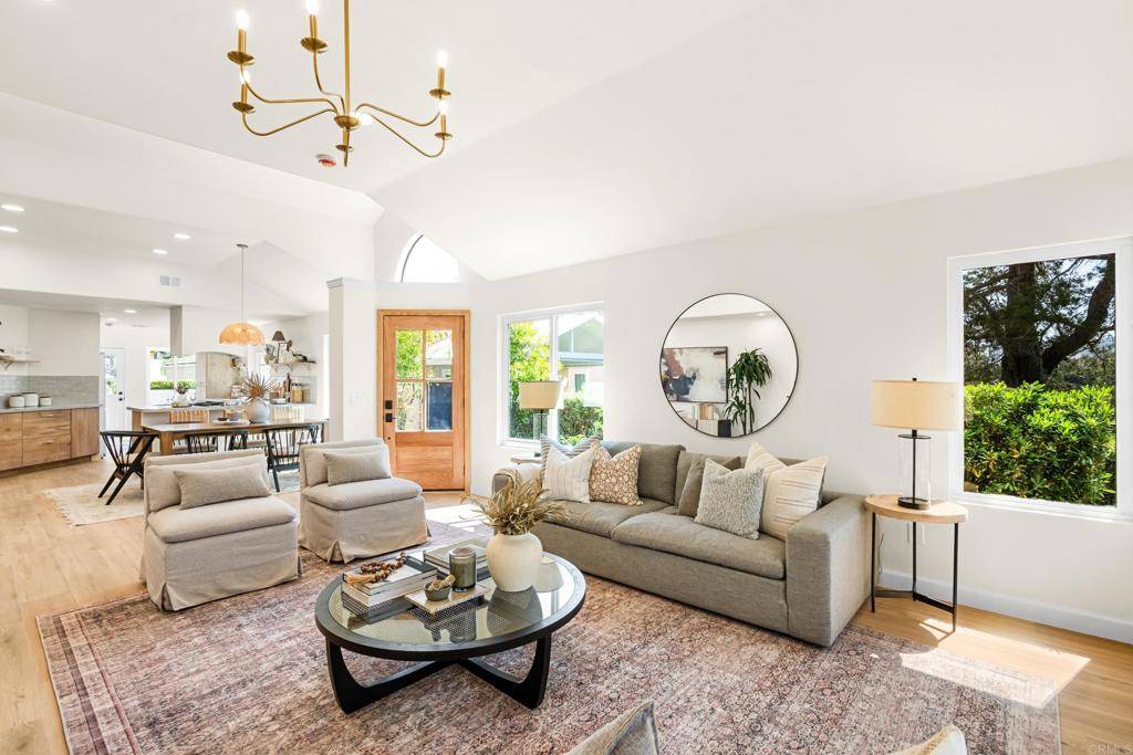 San Marcos, CA 92078,1481 CAMINO LINDA DR