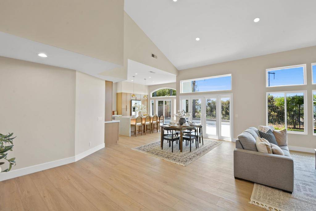 Carlsbad, CA 92011,1736 BLACKBIRD CIRCLE