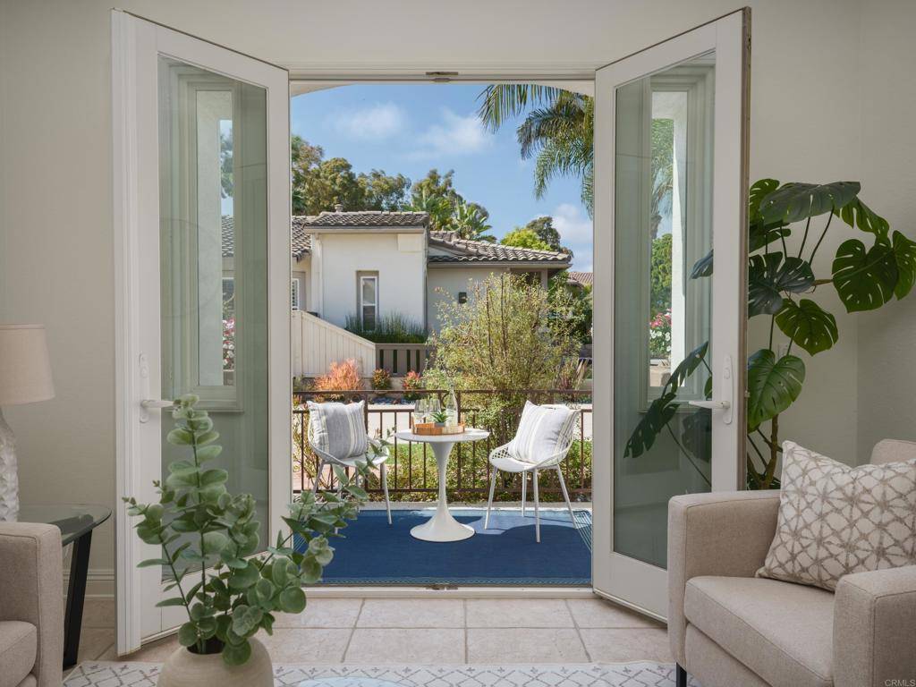 Encinitas, CA 92024,1002 ALEXANDRA LANE