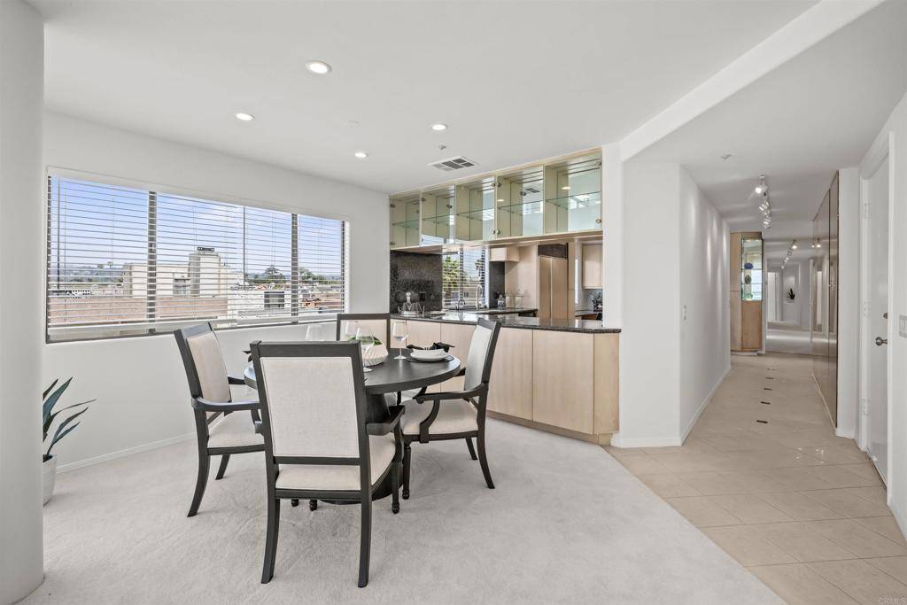 San Diego, CA 92109,3868 Riviera #4A