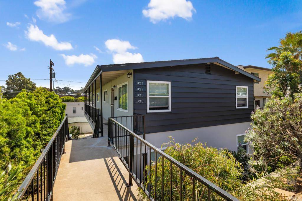 Encinitas, CA 92024,1027 33 3Rd ST