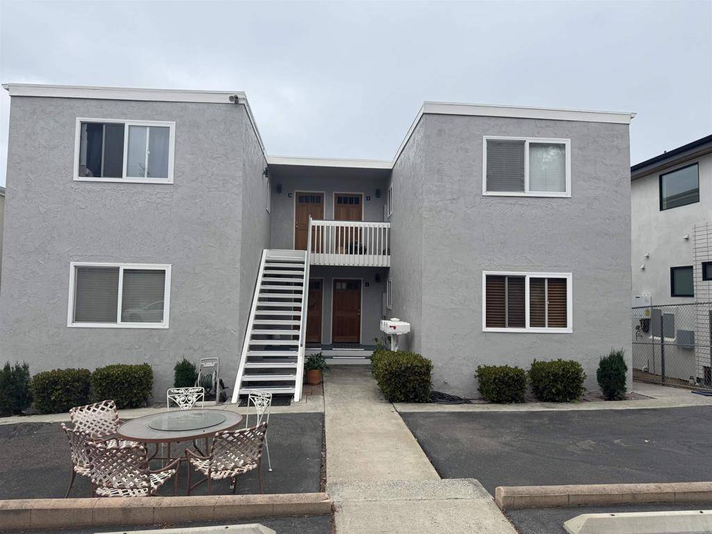 Cardiff By The Sea, CA 92007,2068 MONTGOMERY AVENUE