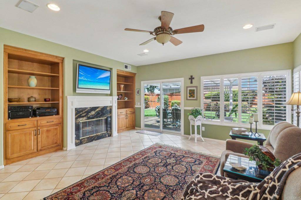 Oceanside, CA 92056,5226 Candlelight ST