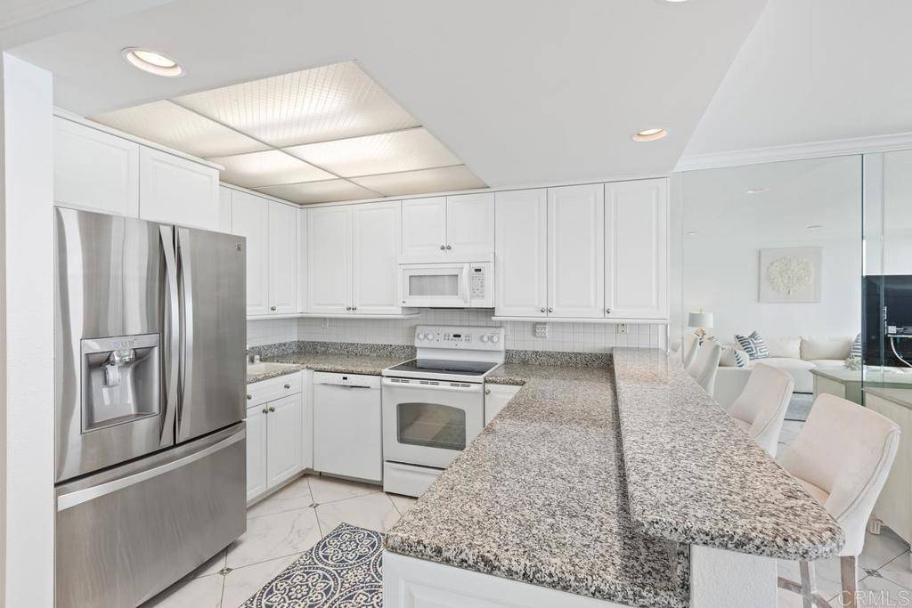 Solana Beach, CA 92075,190 DEL MAR SHORES TERRACE