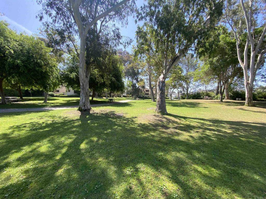 La Jolla, CA 92037,3252 Via Marin #9
