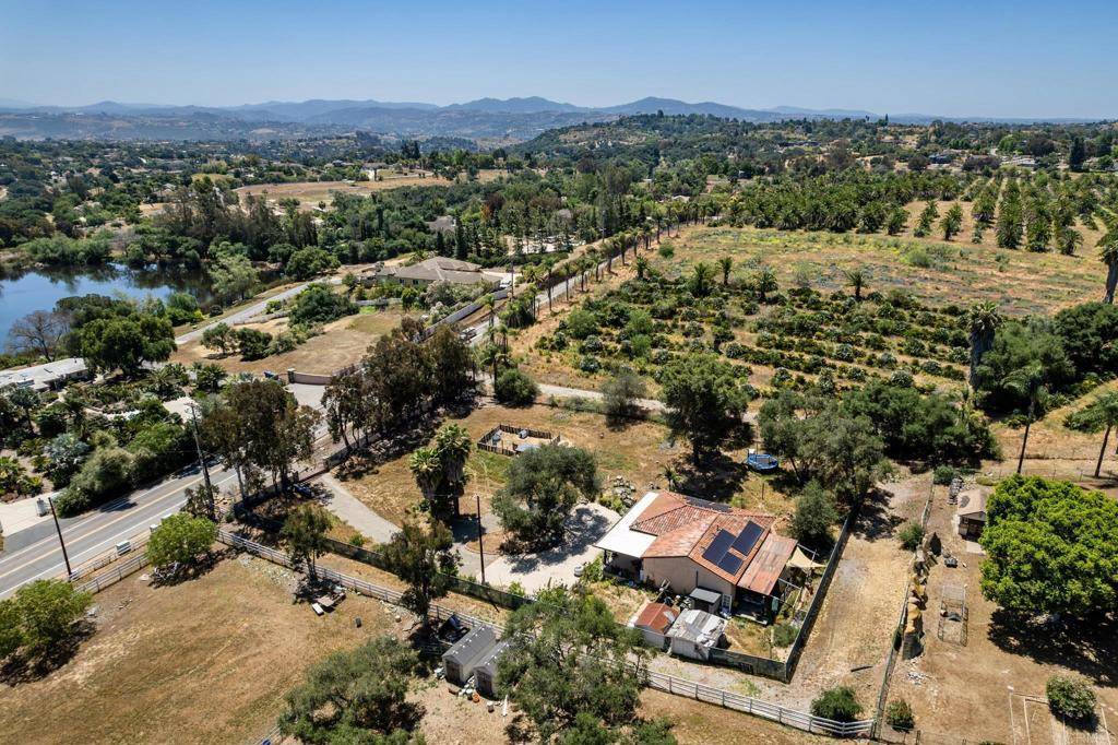 Fallbrook, CA 92028,3605 Olive Hill RD