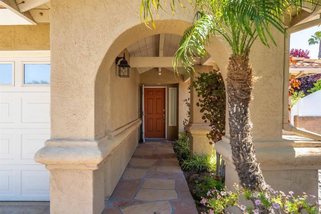 Oceanside, CA 92057,5298 Rio Plata DR