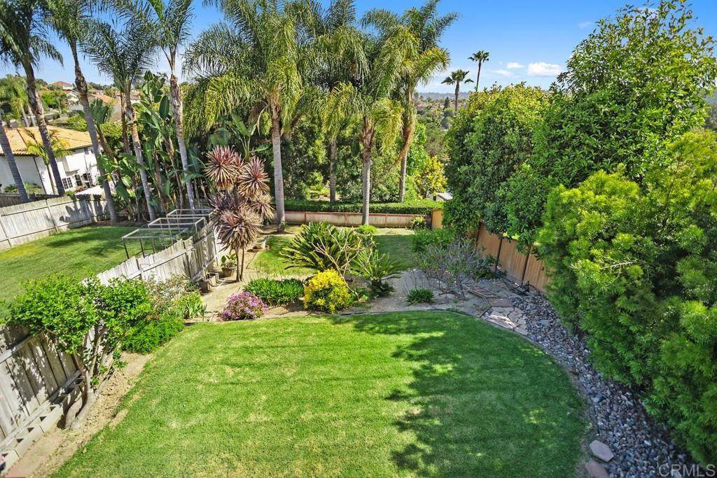 Carlsbad, CA 92009,2345 Levante ST