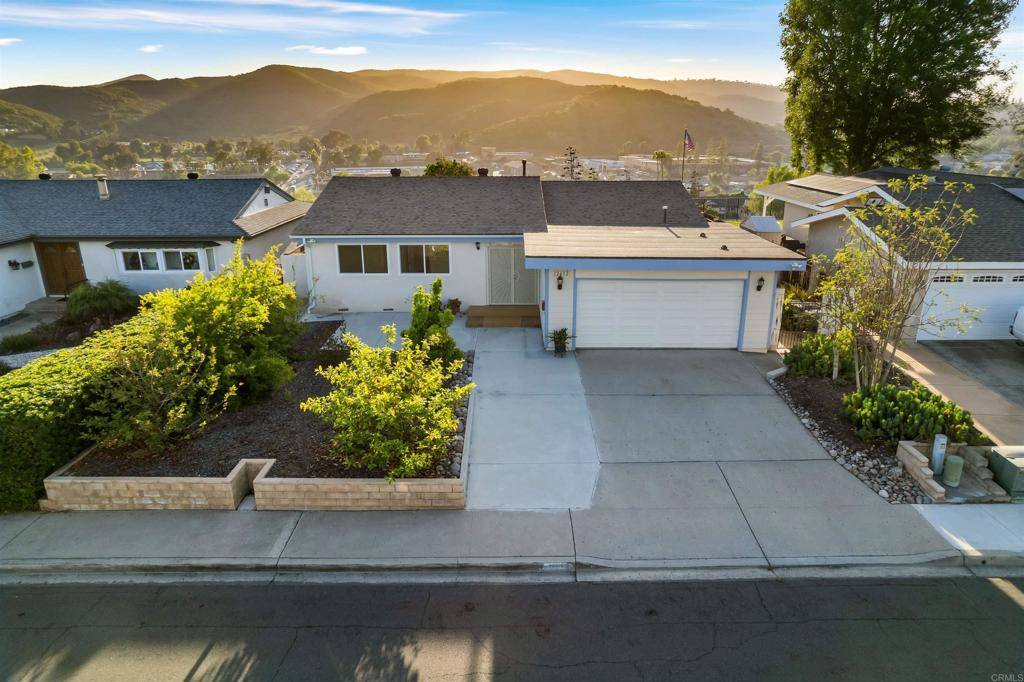 Poway, CA 92064,12632 McFeron Rd