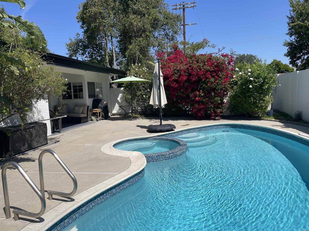 Lake Balboa, CA 91406,6860 Whitaker AVE