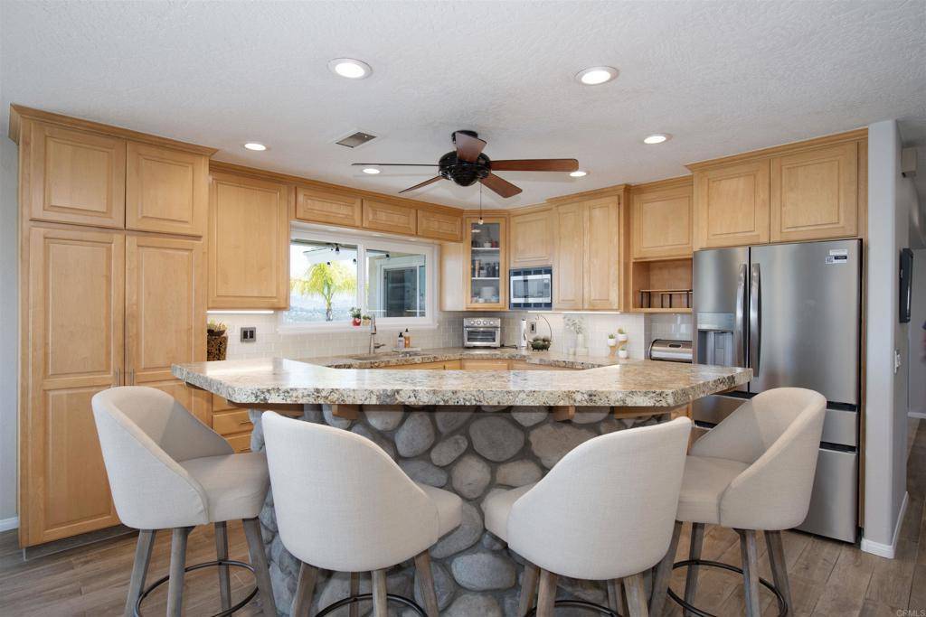 Valley Center, CA 92082,29730 Red Mountain RD