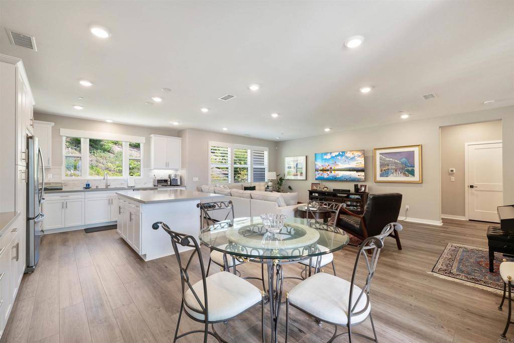 San Diego, CA 92108,2896 Via Alta PL