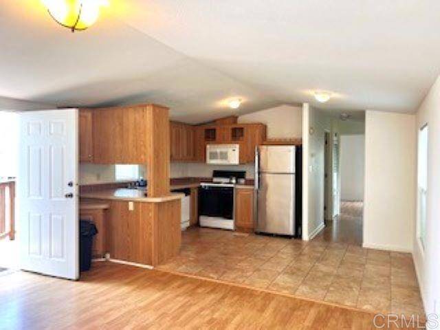 Encinitas, CA 92024,699 N Vulcan AVE #35