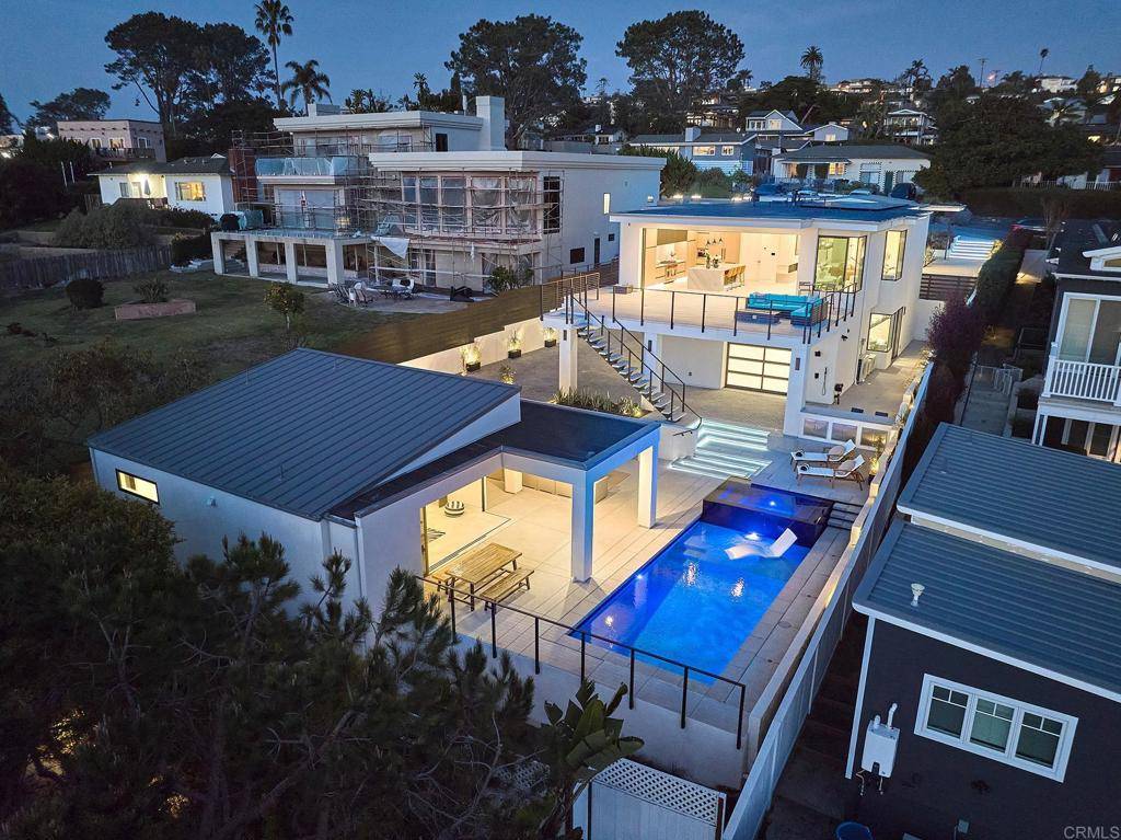 Solana Beach, CA 92075,537 N Granados AVE