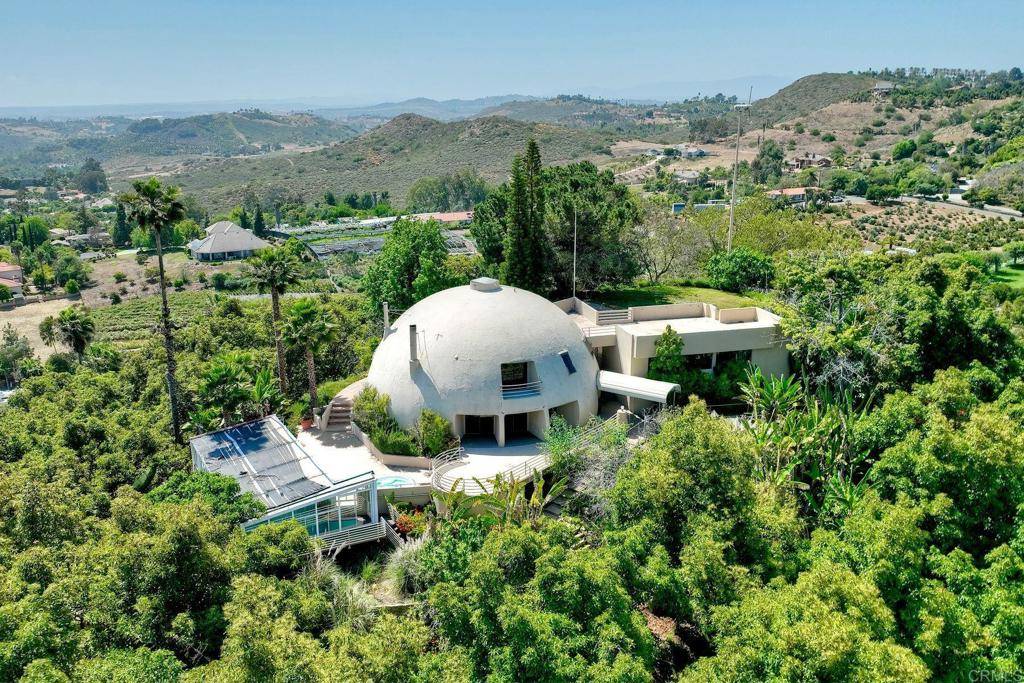 Vista, CA 92084,29853 Disney LN
