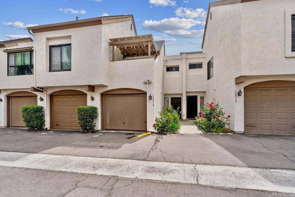 El Cajon, CA 92019,1518 Granite Hills DR #C