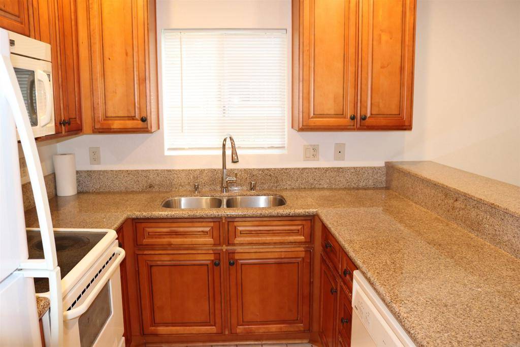 Rancho Bernardo (san Diego), CA 92127,11215 Avenida De Los Lobos #F
