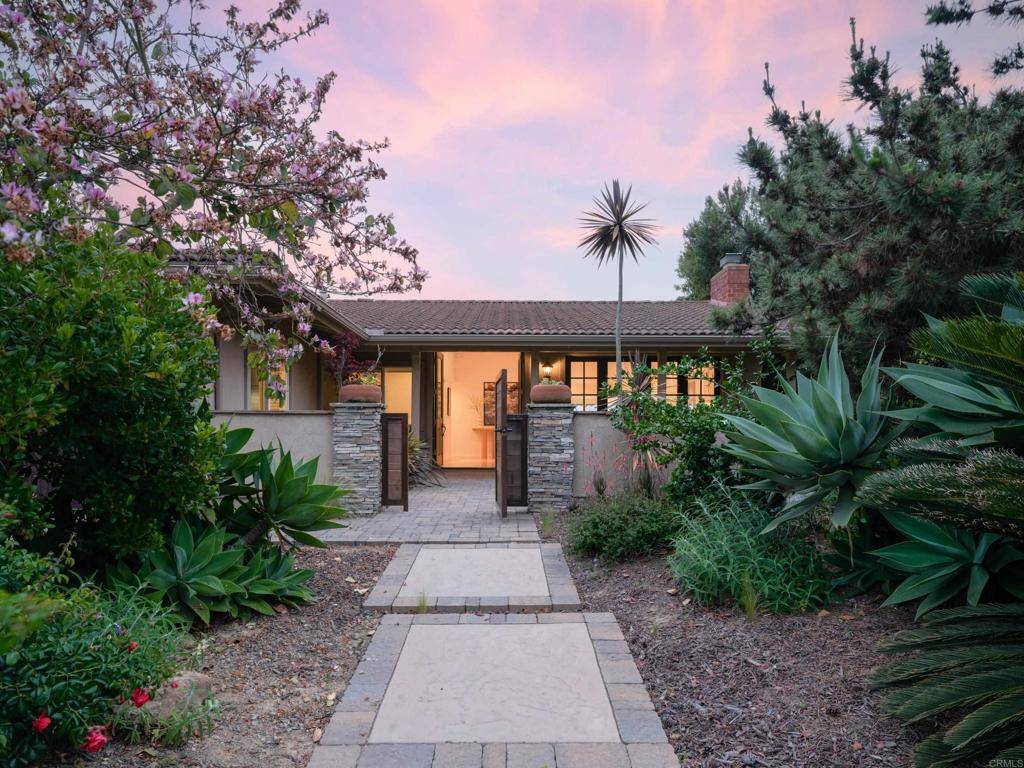 La Jolla, CA 92037,1695 Alta La Jolla DR