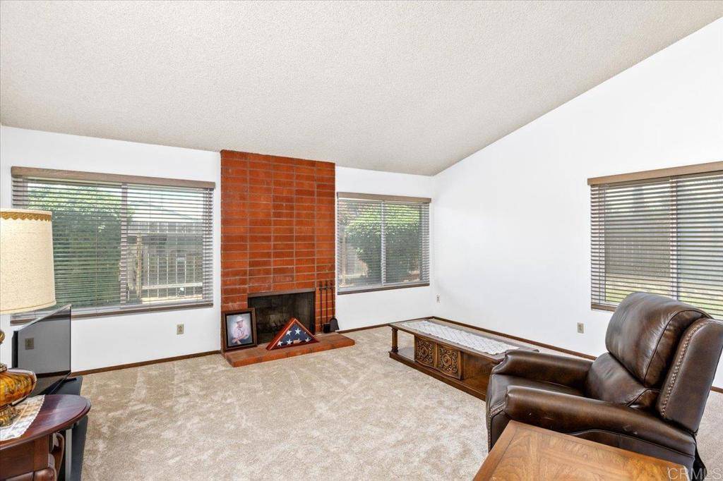 San Marcos, CA 92069,1395 Paseo Alegre