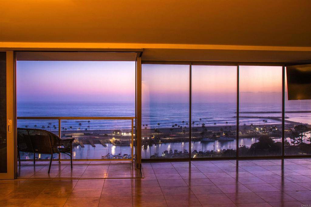 Oceanside, CA 92054,1200 N Harbor DR #15B