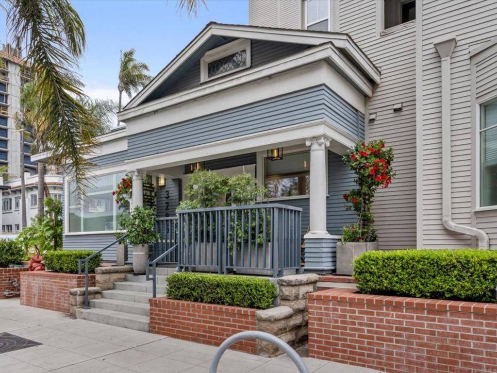 San Diego, CA 92103,3285 5th AVE