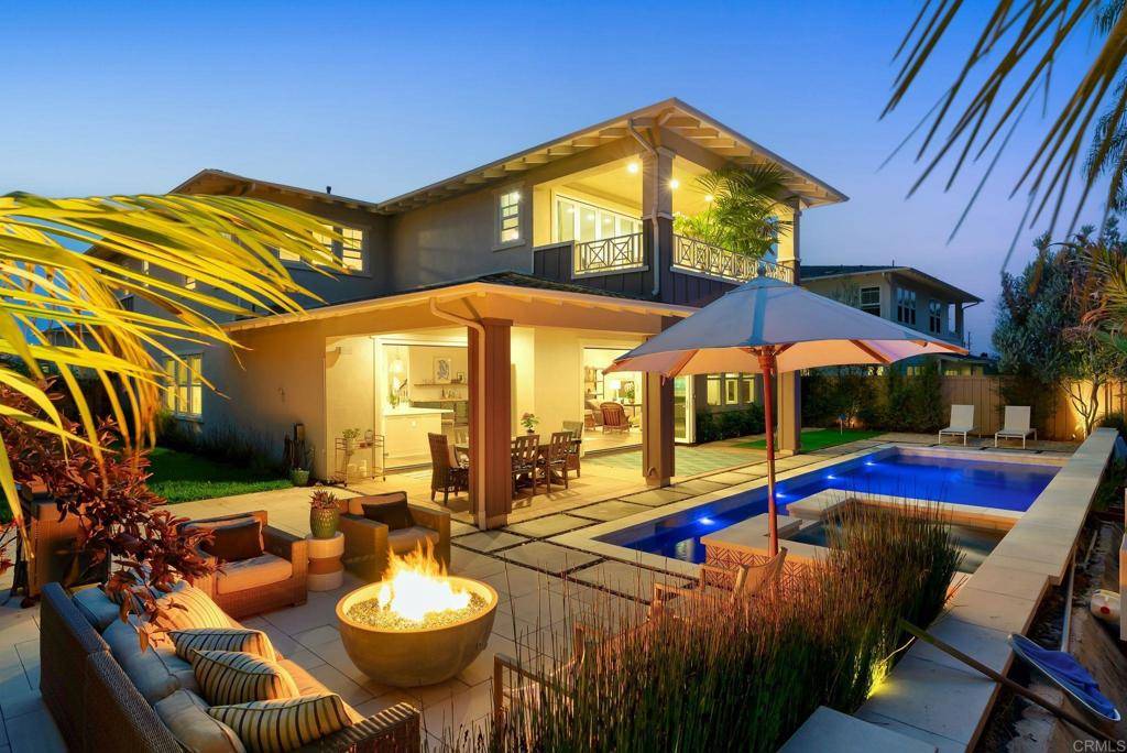 Encinitas, CA 92024,939 Moonstone CT