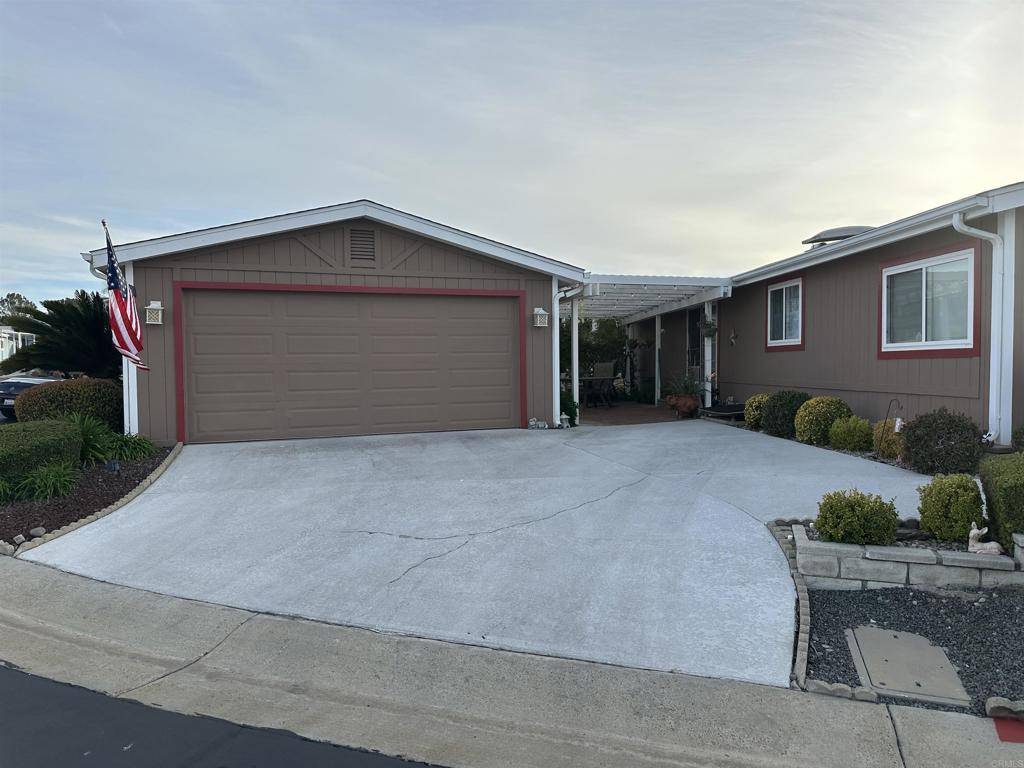 Oceanside, CA 92057,1477 Salem CT