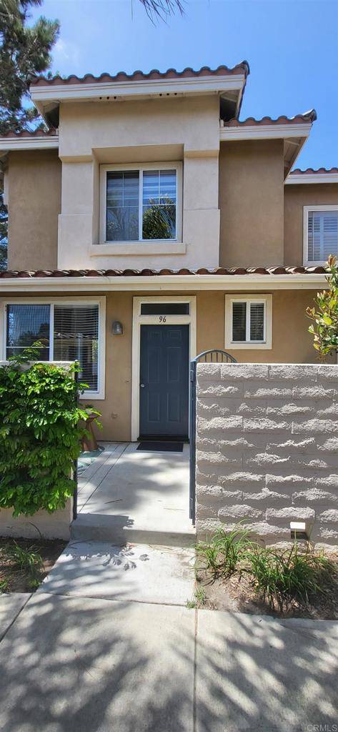 San Diego, CA 92130,4104 Via Candidiz #96