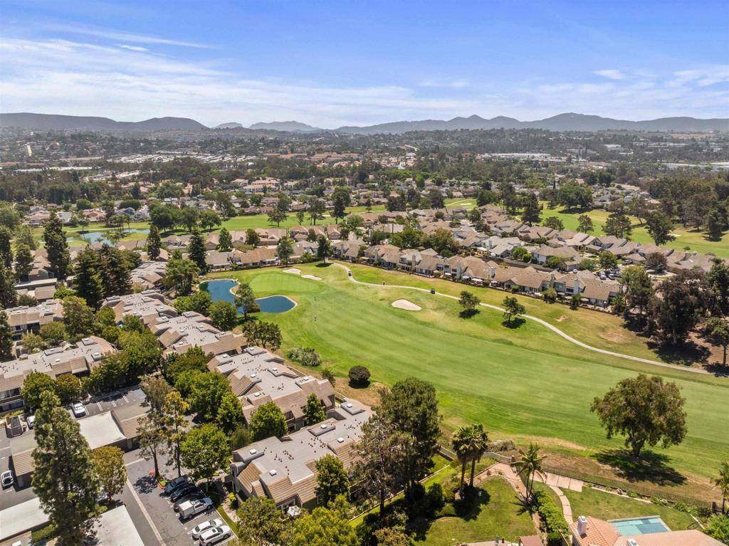 Vista, CA 92081,1087 Shadowridge DR #101