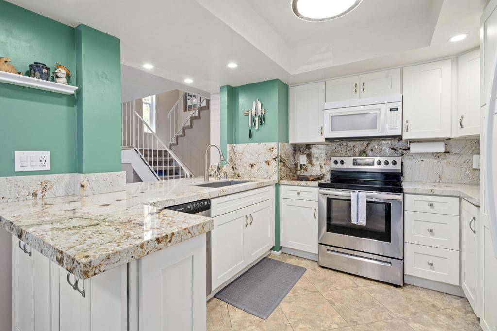 Vista, CA 92083,760 Silver DR