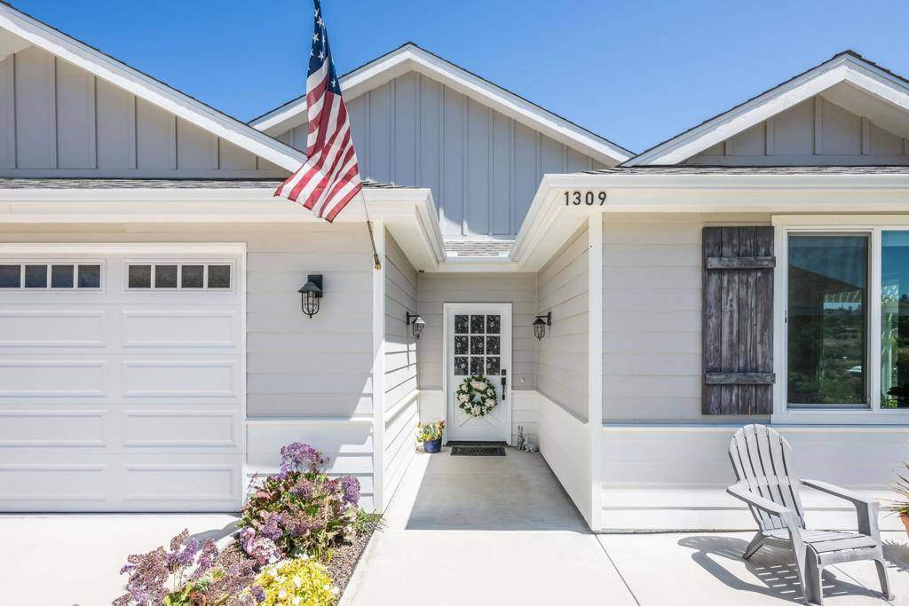 Fallbrook, CA 92028,1309 Sunny Heights RD