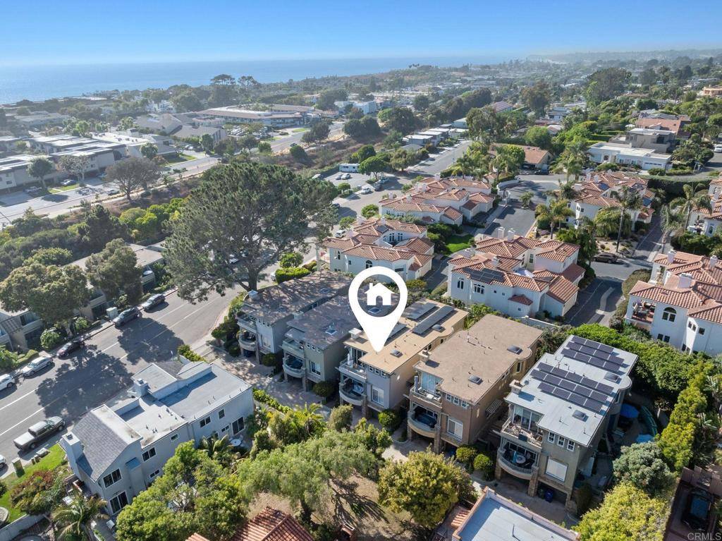Solana Beach, CA 92075,834 S Cedros