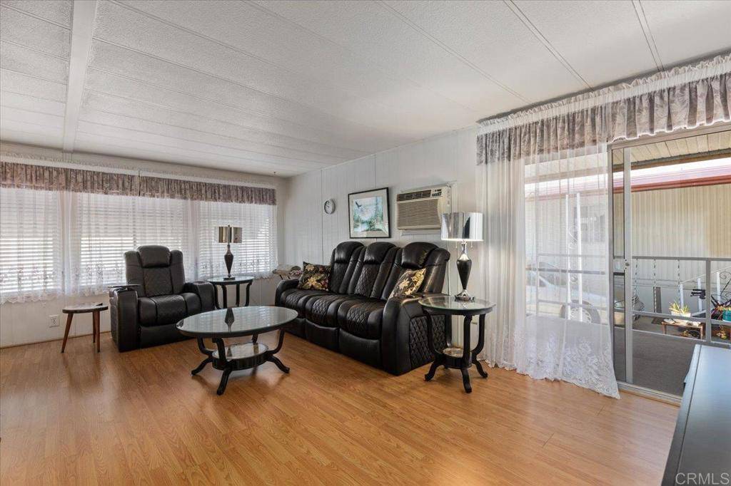 Vista, CA 92084,1506 Oak DR #94