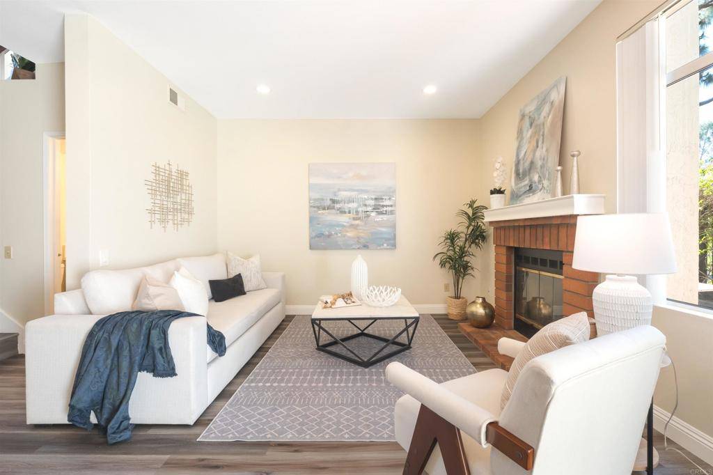 San Diego, CA 92130,13667 Tiverton RD